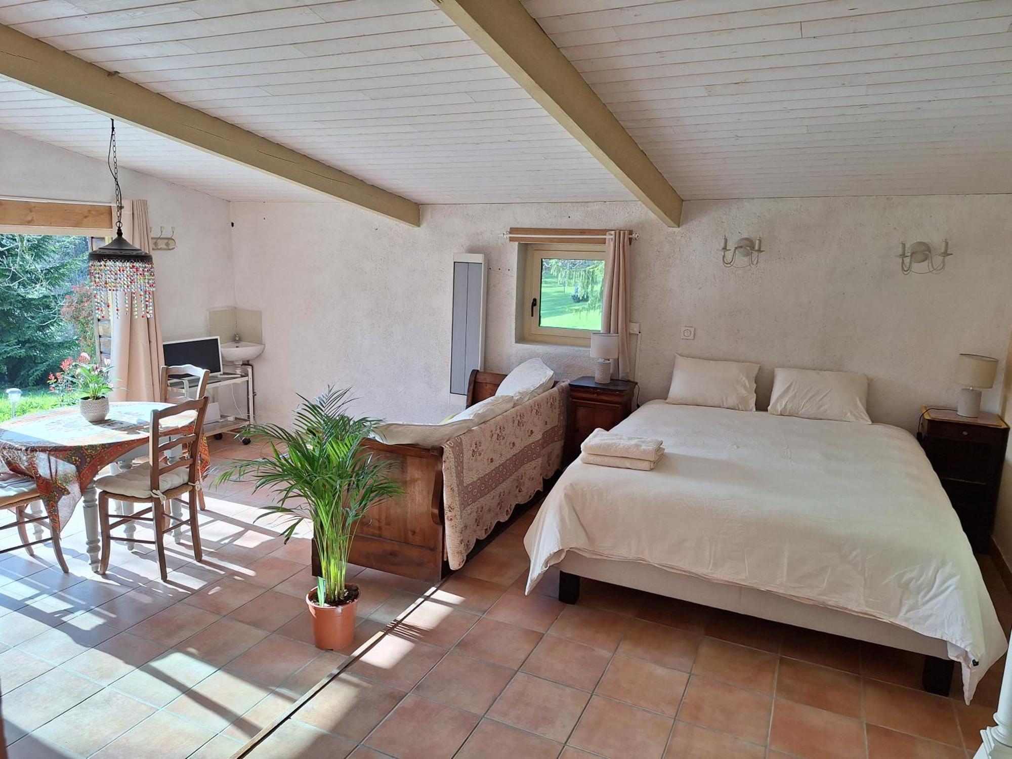 Ostello La Ferme Du Soleillal - Adult Only Campagne  Esterno foto